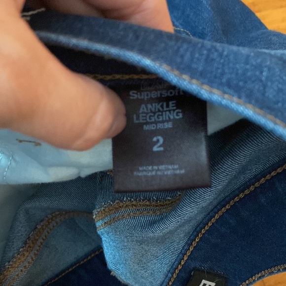 Lot of 2 Express Jeans - Picture 8 of 8